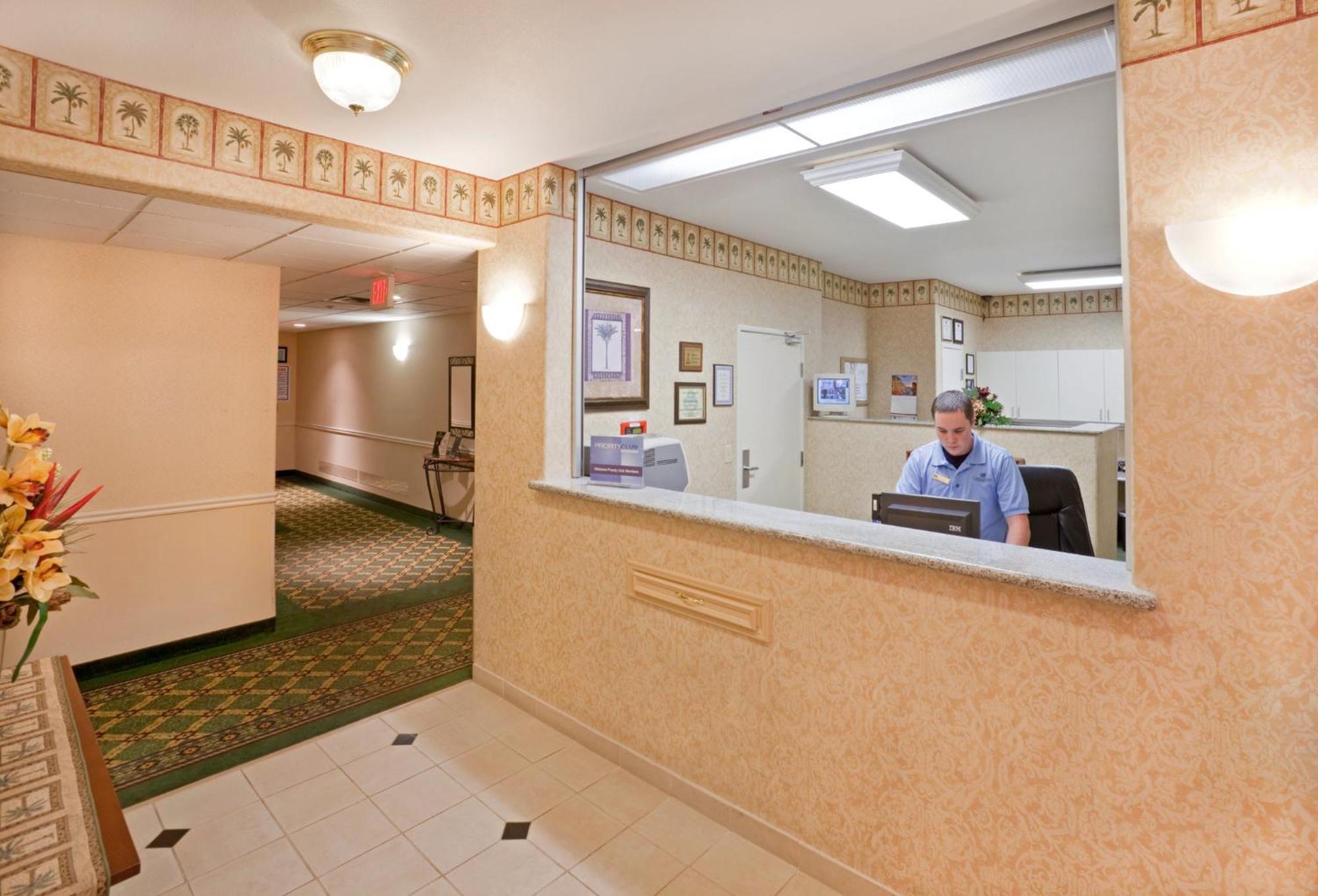 Candlewood Suites Tyler By Ihg Екстер'єр фото