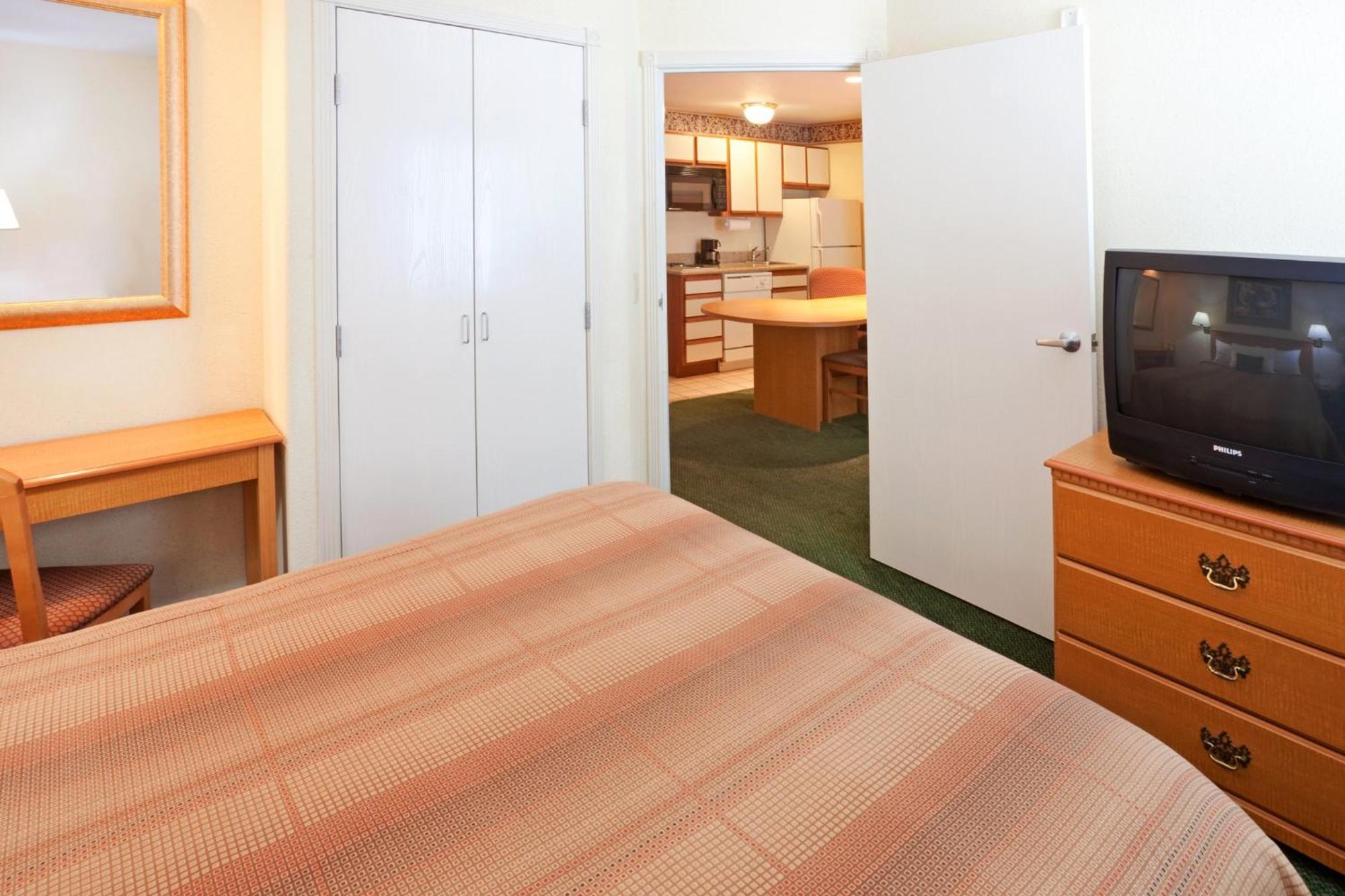 Candlewood Suites Tyler By Ihg Екстер'єр фото